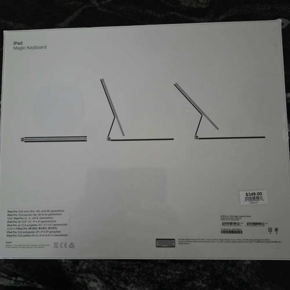 Apple iPad Magic Keyboard - Dark Gray